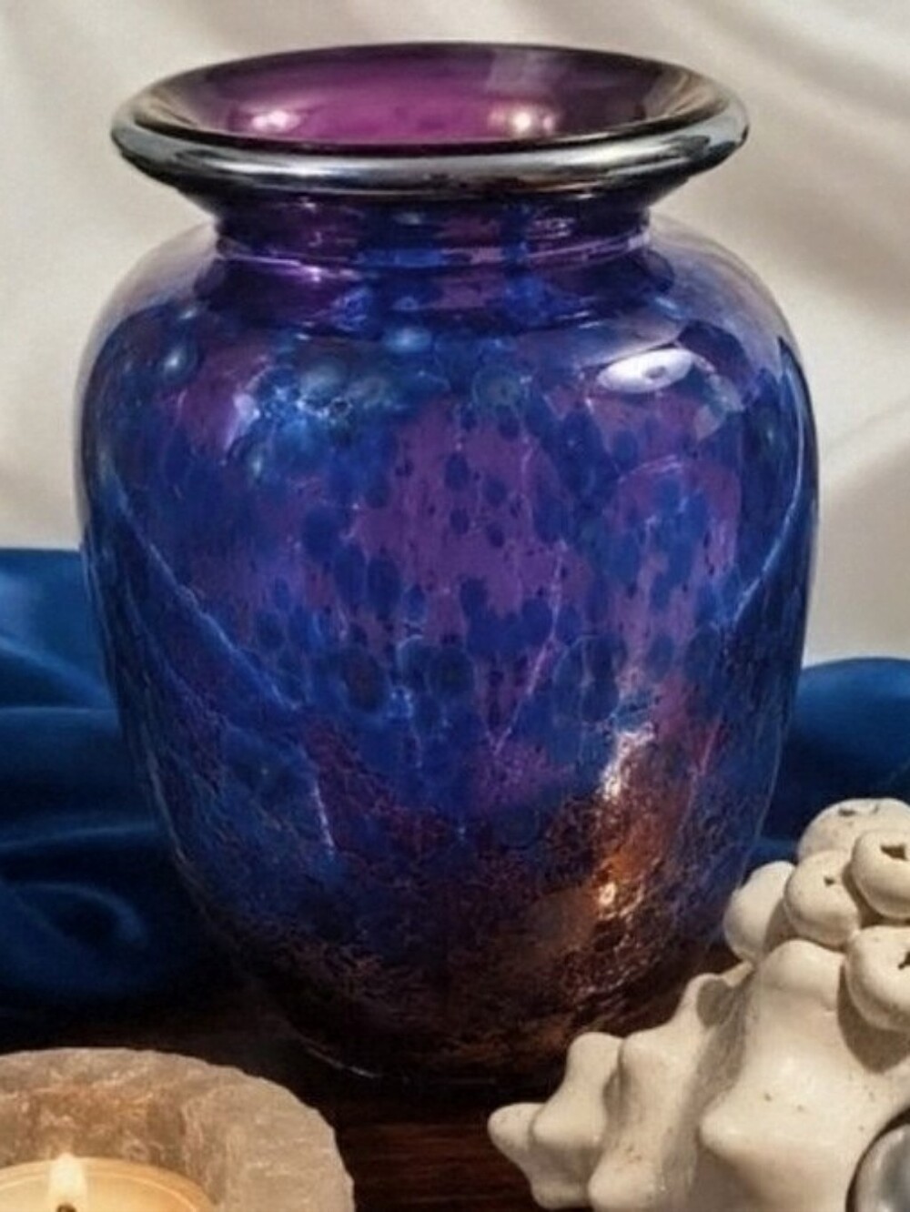Vintage 2002 Robert Eickholt Signed Art Glass Vase Heavy Purple Spotted Mottled